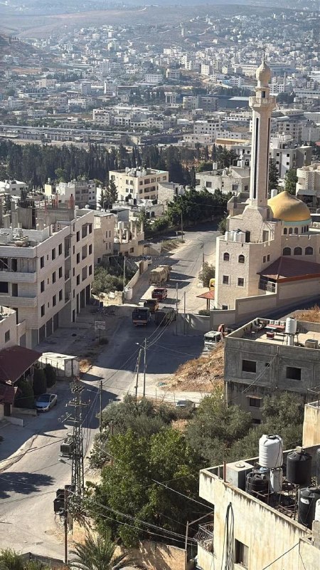 דחוף: צבא הכיבוש גנב לפני שעה קלה שלושה ניידות תובלה במהלך פשיטה על הכפר עסכר אל-בלד ממזרח לשכם.
