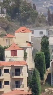 כוחות ישראליים ממשיכים לחפור בתים בעיירה זאוטאר שבמזרח המדינה