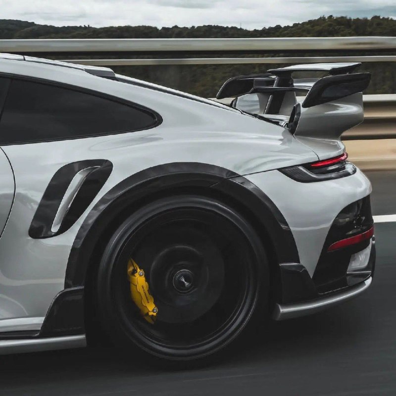 Porsche 4
