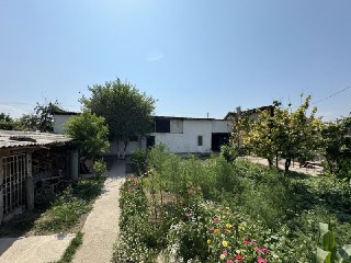 Уй эр сотилади 4 сотих 20м/20м
