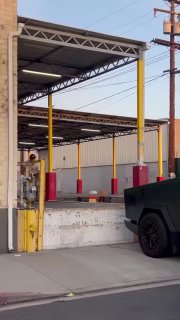 Неожиданный функционал Cibertruckhttps://t.me/s/sochiautoparts@sochiautoparts#so