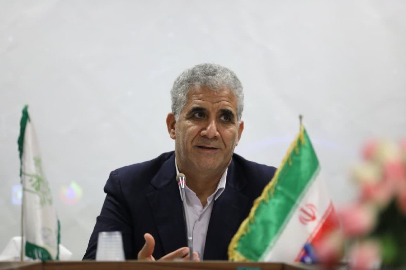 قم زیبا: 🔴 ۲۸۰۰ پزشک در استان قم فعالیت دارند🔹رئیس دانشگاه علوم پزشکی قم با اشاره به ظرفیت نیروی انسانی حوزه سلامت استان گفت: در