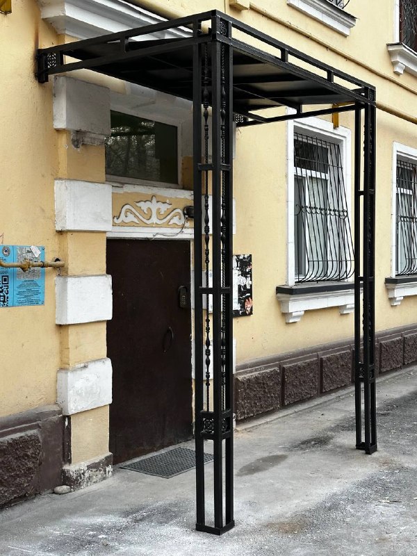 Ну наконец-то настал мой час В прошлом году прошла курс по электросварке, что бы сварить козырек. Сложно, но интересно. А еще понадобился автокран ... - изображение 1 - наконец, настал, мой