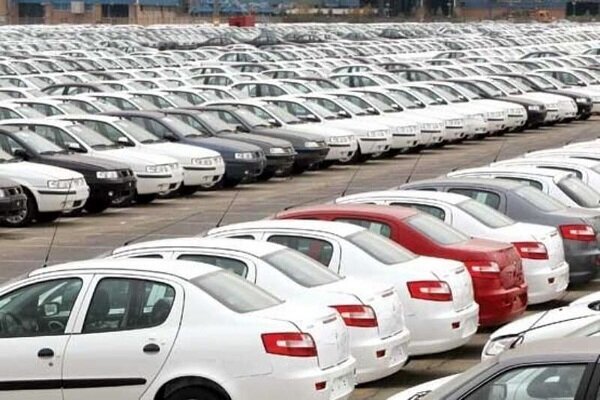 خودروکار: هشدار به خریداران خودروهای وارداتی و مونتاژی کمتیراژطبق اعلام کارشناسان بازار خودرو در رکود به سر میبرد وقیمتها در مس
