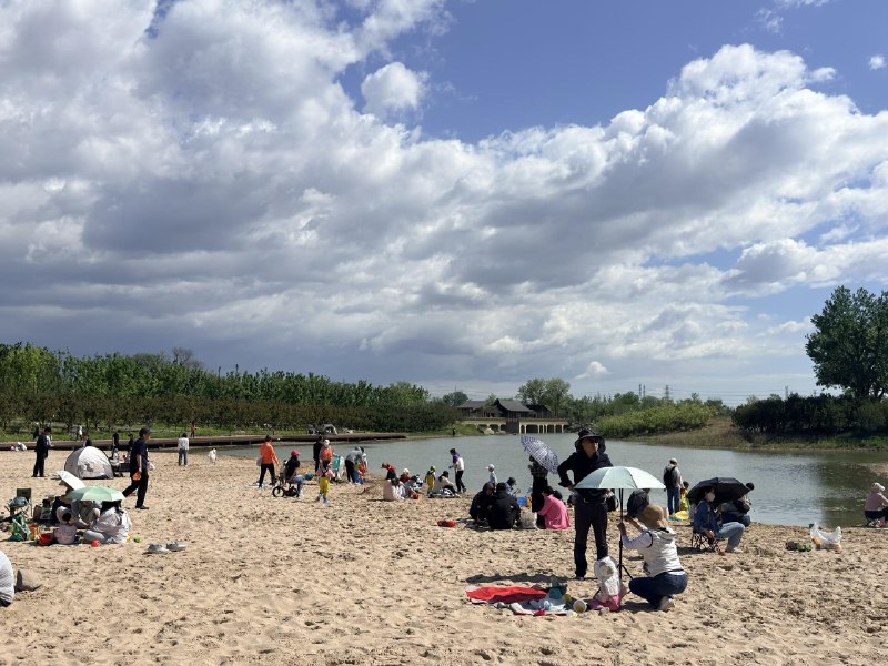 在海淀阿那亚遛弯儿走着走着就下起了暴雨在海淀阿那亚遛弯儿走着走着就下起了暴雨