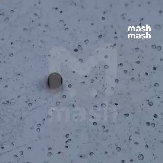 Превышение бензола в 2-3 раза фиксируют в воздухе Туапсе после пожара в морпорту из-за атаки всушных БПЛА, сообщает оперштаб Краснодарского края. В небе — гарь и химия, по городу прошёлся грязный дождь с чёрным налётом, оседающим на машинах и домах. Огонь 