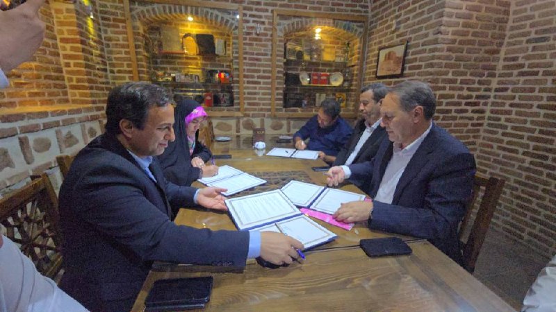 خبر میراث فرهنگی، گردشگری و صنایع دستی آذربایجان شرقی: با هدف صیانت از اصالت تاریخی و رونق گردشگری میانه:🔶تفاهمنامه احیا و توسعهپذیری «۲۳ پل میانه» به امضا رسید/ مرمت تاریخی