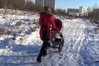 Смольный похвастался тремя сотнями забеременевших за год студенток. В 2026-м для них удвоят размер выплатыВ 2025 году 346 петербургских студенток получили по 100 тысяч рублей в качестве единовременной выплаты за беременность, сообщили в пресс-службе админи