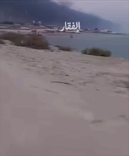 —️🇺🇸/🇮🇷 פלומת עשן גדולה נראית בקשם לאחר שביתה של ארה"ב