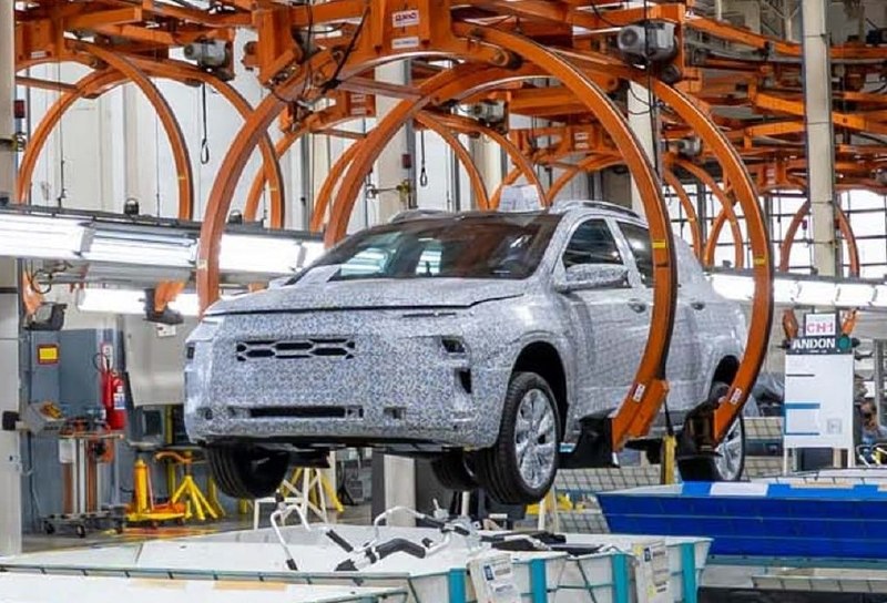 Chevrolet готовит новый кроссовер Sonic на базе Onix