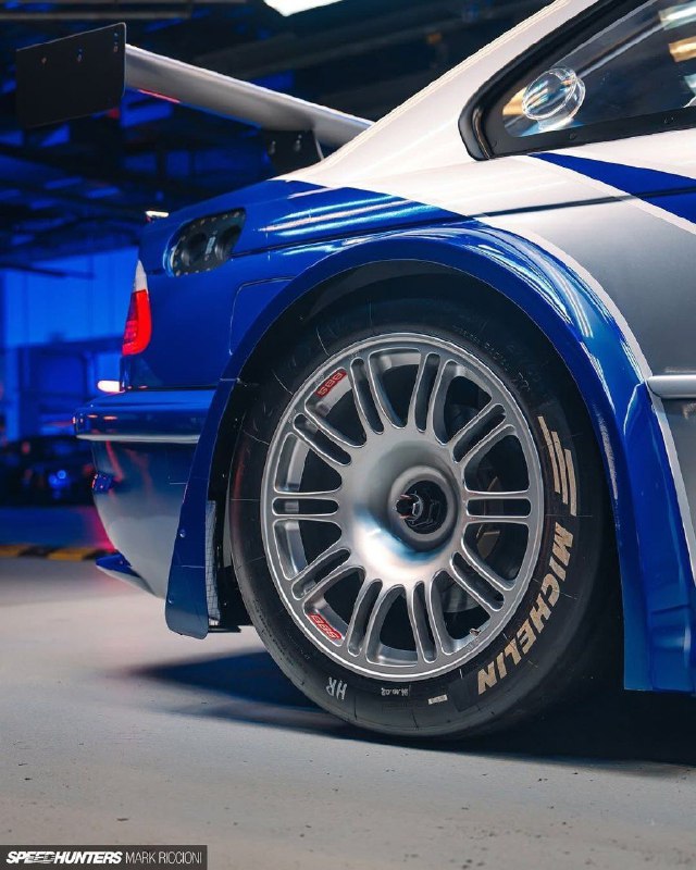 BMW воссоздала легендарную М3 GTR из NFS Most Wanted в честь 30-летия серии игр. 9