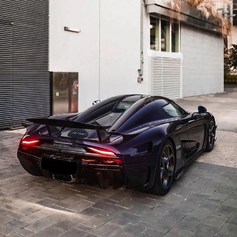 Koenigsegg Regera 4
