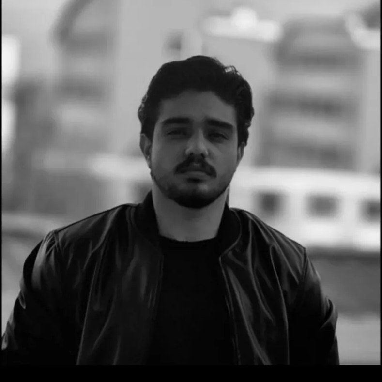 کانال دانشگاه ارومیه: ▪️با نهایت تاسف و تأثر عمیق، با خبر شدیم دانشجوی عزیزمان آقای پویا ملاپور، دانشجوی گرامی رشتهی حسابداری دانشگاه ارومیه