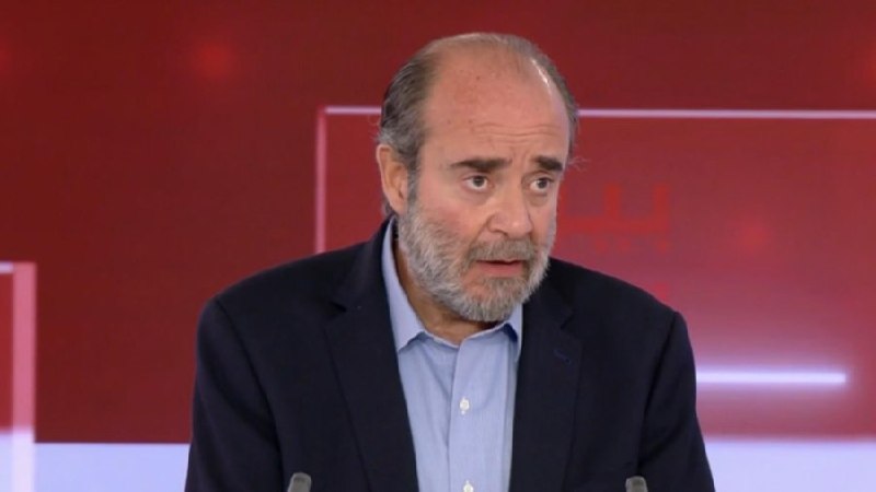 Akis to MTV: Why hasn't the government yet issued an arrest warrant against Kasem and all the army leaders in the party? for?