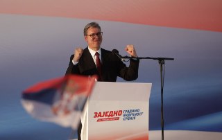 Вучич объявил о скором уходе с поста президента СербииПрезидент Сербии Александр Вучич на митинге своих сторонников у здания парламента в Белграде заявил, что в ближайшие недели покинет пост главы государства.Политик сообщил, что это его «последние недели 
