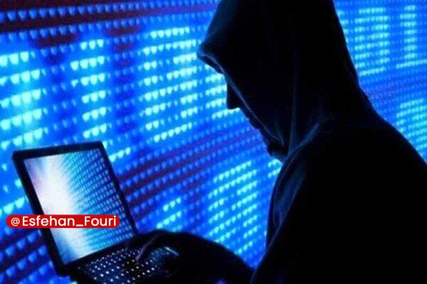 اصفهان فوری: افزایش پروندههای کلاهبرداری سایبری در اصفهان🔹رئیس پلیس فتا فرماندهی انتظامی استان اصفهان از افزایش پروندههای مربوط به