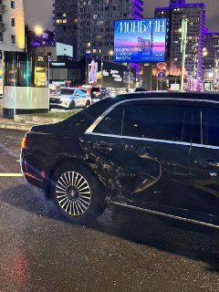 Автомобиль главы ЛДПР Леонида Слуцкого, столкнулся с мотоциклом в Москве. Как сообщает РЕН, жопохват находился в автомобиле — он не пострадал. «Все нормально абсолютно. Никаких пострадавших», — рассказал телеканалу его помощник Владимир Дмитриев.«Осторожно