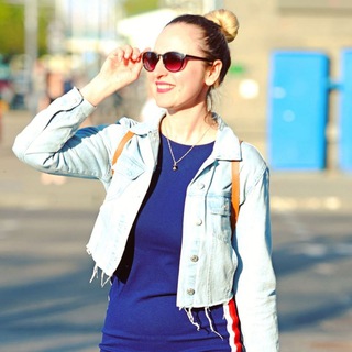 Логотип Yuliya