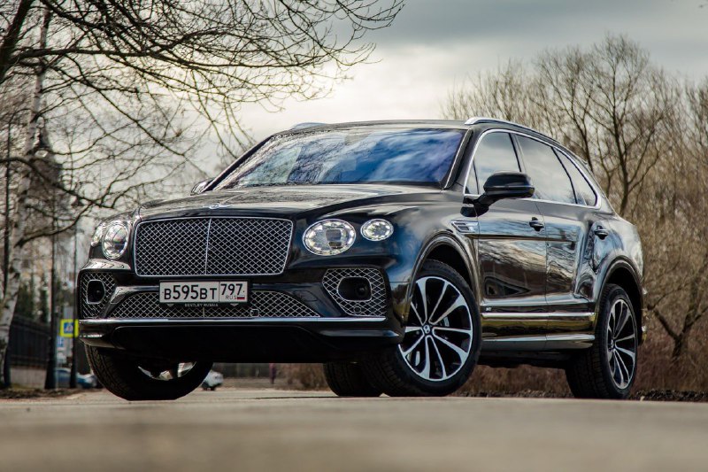 Bentley Bentayga стал лидером российского рынка люксовых авто