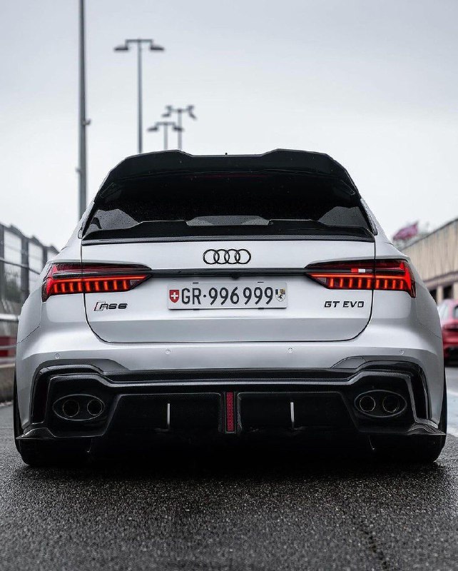 1000-сильная Audi RS6 GT Evo 3