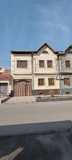 3 sotka, 8 xonali uy