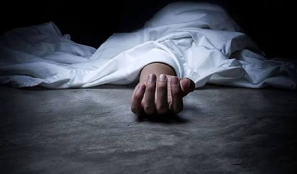 رفیق مدیا: 🔴 راز قتل دختر ۳۳ ساله فاش شد؛ قاتل آشنا بود⬅️ تحقیقات برای یافتن دختر جوانی که برای فروش خودرواش از خانه بیرون رفته و ب
