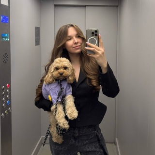 Логотип Ellie