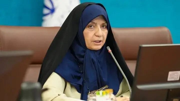 وزارت كشور: 🟠 رئیس مرکز امور زنان و خانواده وزارت کشور:حمایت از خانواده‌ها متناسب با تورم نیست🔻پروین داداندیش، رئیس مرکز امور زنان و