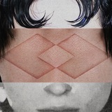 < >