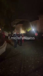ממשלת פולין, בראשות ראש הממשלה דונלד טוסק, פרסה משטרה כדי להגביל את הגישה לבית הדין החוקתי על רקע משבר חוקת…