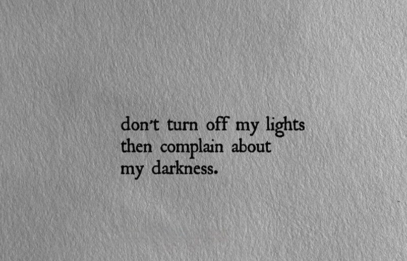 ⇝❂ دلَُِِّــــَُِّـَُِّنَُِّـــَُُُُِِّّـَُِّوَُّشّّــــَُِتــُہ ❂⇝‌: 💠وقتی روشنایی‌هایِ منوخاموش میکنی ، بعدشاز تاریکیم شکایتی نداشته باش