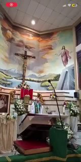 Осторожно, жёсткие кадры! В Эквадоре священника убило упавшим распятием прямо во время мессы — трансляцию пастор сам вёл в соцсетях.Это произошло в церкви Неустанной Помощи в городе Гуаякиле, приехавшие на место врачи спасти священника не смогли, пишет газ