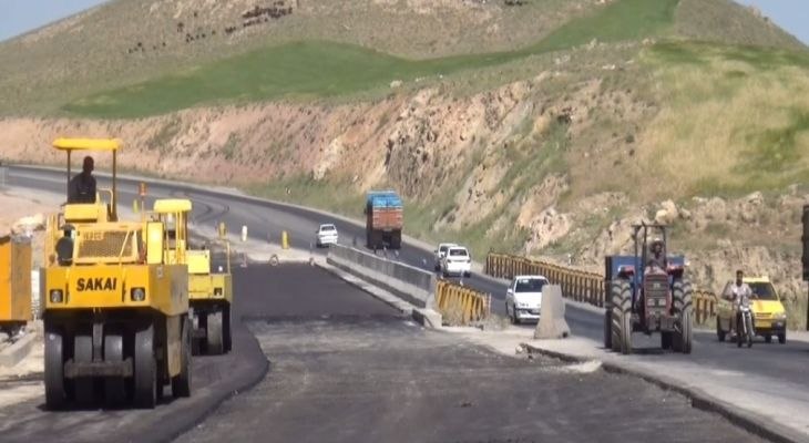 عصر همدان: 🔴محور نهاوند به فیروزان یک گام ایمنتر شد🔹بخش اصلی محور پرتردد و خطرناک نهاوند به فیروزان پس از سالها پیگیری، تأمین اعت