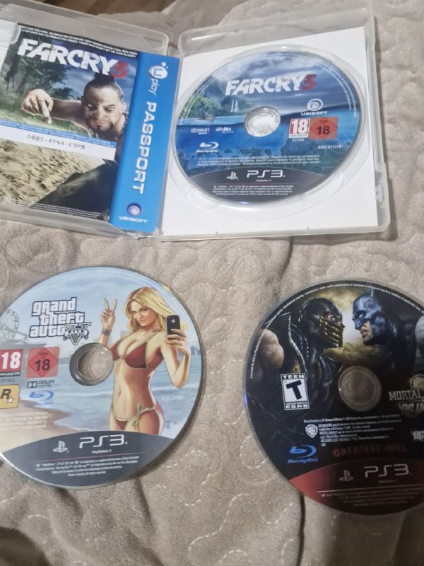 Срочно продаю диски на пс 3 коробка только есть у игры Farcry 3 остальные без работают идеально цена — фото 1