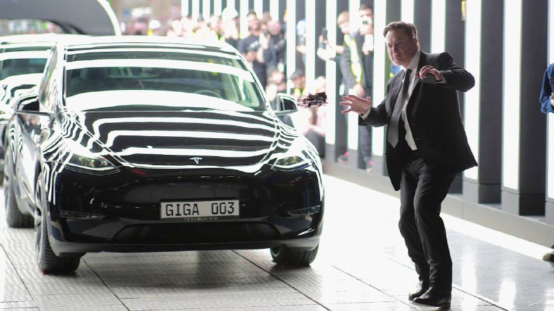 Tesla, GМ и Ford притормозили производство электромобилей