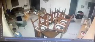 مستوطنون يقتحمون منشأة زراعية ويسرقون محتوياتها قرب رام الله