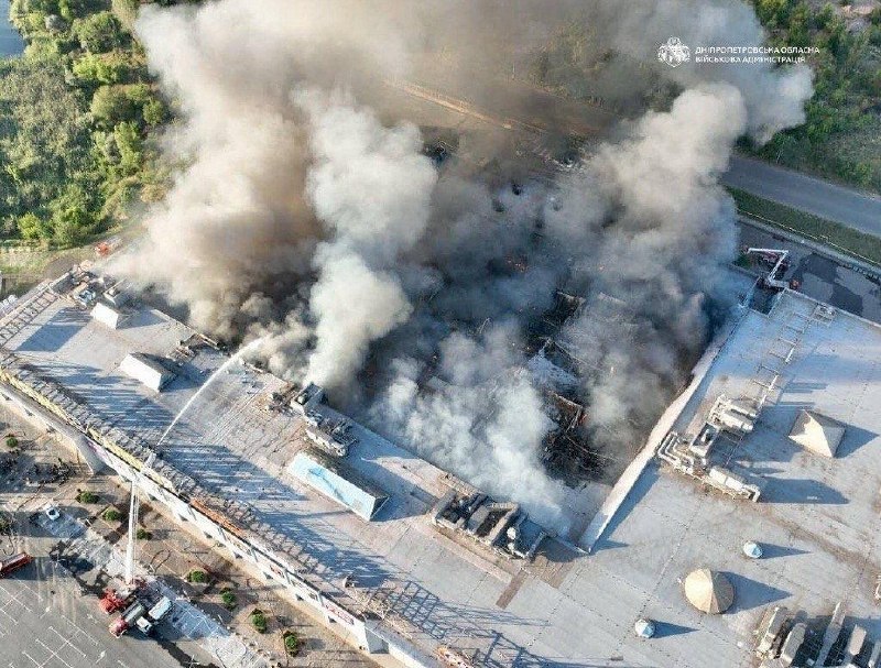 תקיפות של מזל"ט רוסי בשעות היום פגעו בקניון בקרבי ריה, הרגו לפחות 14 בני אדם ופצעו 121, כולל 22 ילדים.