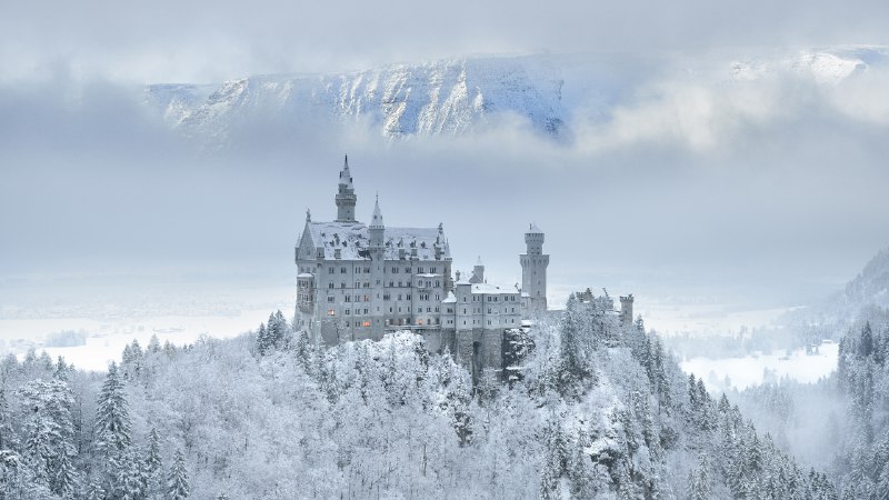 Bavaria’s gemNeuschwanstein Castle, Bavaria, Germany (© www.fredconcha.com @ All Rights Reserved/Getty Images)