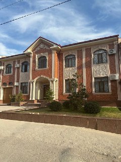 Продаётся 3 уровневый роскошный дом Район Зенит Юнусабад