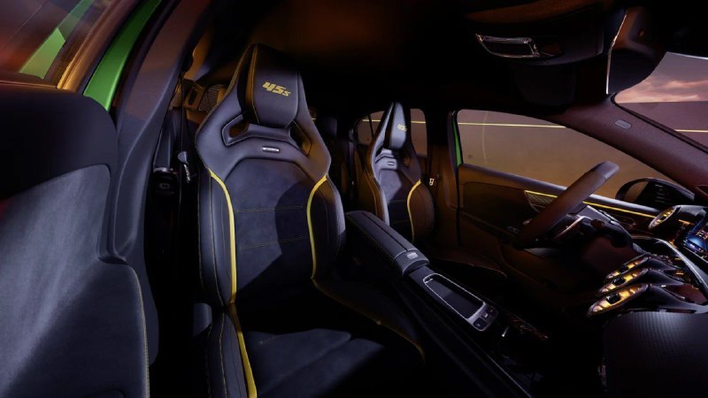 Хот-хэтч Mercedes-AMG A 45 S получил лимитированную серию 4