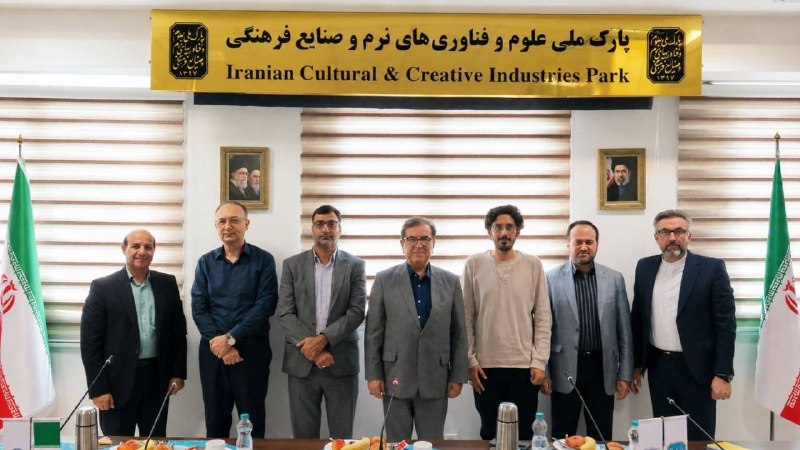 سیناپرس: دانشگاه علم و فرهنگ به قطب آموزش بازیسازی تبدیل میشودنشست مشترک اعضای پارک ملی علوم و فناوریهای نرم و صنایع فرهنگی و