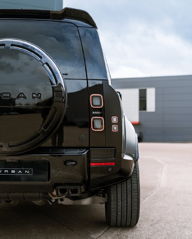 Land rover Defender 6