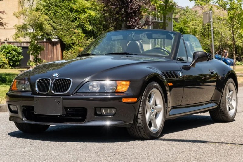40 тысяч километров — и это не опечатка. BMW Z3 2.8 1997 года с механикой выстав