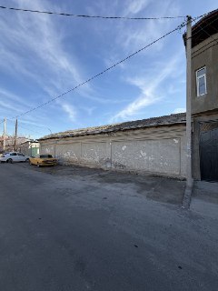 Srochno hovli sotiladi