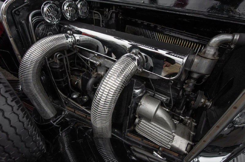 Роскошный Mercedes 770 K 1930 года продают за 3 млн долларов 5