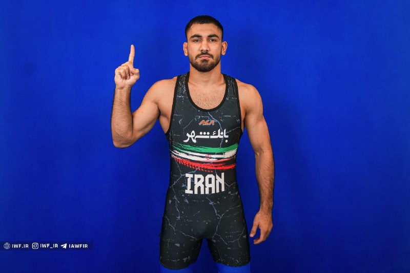 اخبار کشتی (iwf.ir): رقابت های کشتی فرنگی جوانان قهرمانی جهان _ اسلواکیاحمدرضا محمدیان از دور رقابت ها کنار رفت در وزن ۷۲ کیلوگرم، احمدرضا مح