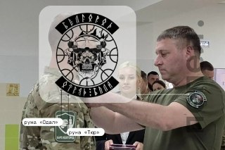 Полиция не стала заводить дело против врио главы Белгородской области из-за шевронов с нацистскими рунамиБелгородское управление МВД прислало ответ кандидату в Госдуму от «Яблока» Илье Костюкову на его требование проверить врио губернатора Александра Шувае