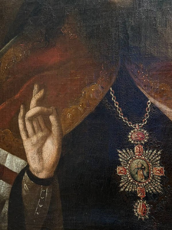 Музеи — это место моей силы. Здесь я нахожу вдохновение и умиротворение и знакомлюсь с историей людей и местности. Обожаю наблюдать за людьми и их окружением, сквозь века, словно рамы это окна с разным видом. Каждая картина рассказывает свою уникальную историю — и я с любопытством изучаю детали, которые делают каждый век особенным. Особенно внимание привлекают украшения, детали в одежде и прически — они оживляют прошлое, позволяя мне прикоснуться к жизни тех, кто был до нас. Для меня в этих мелочах скрыто настоящее, и я не устаю им восхищаться.Музеи — это место моей силы. Здесь я нахожу вдохновение и умиротворение и знакомлюсь с историей людей и местности. Обожаю наблюдать за людьми и их окружением, сквозь века, словно рамы это окна с разным видом. Каждая картина рассказывает свою уникальную историю — и я с любопытством изучаю детали, которые делают каждый век особенным. Особенно внимание привлекают украшения, детали в одежде и прически — они оживляют прошлое, позволяя мне прикоснуться к жизни тех, кто был до нас. Для меня в этих мелочах скрыто настоящее, и я не устаю им восхищаться.