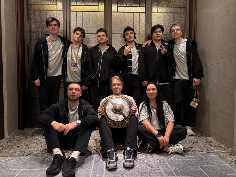 Dota2 Live: One team. Three Aegises. What a story ❤️@Dota2_Live