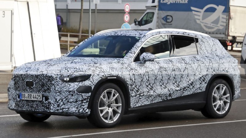 Mercedes-Benz рассказал о своих планах до конца 2027 года 6